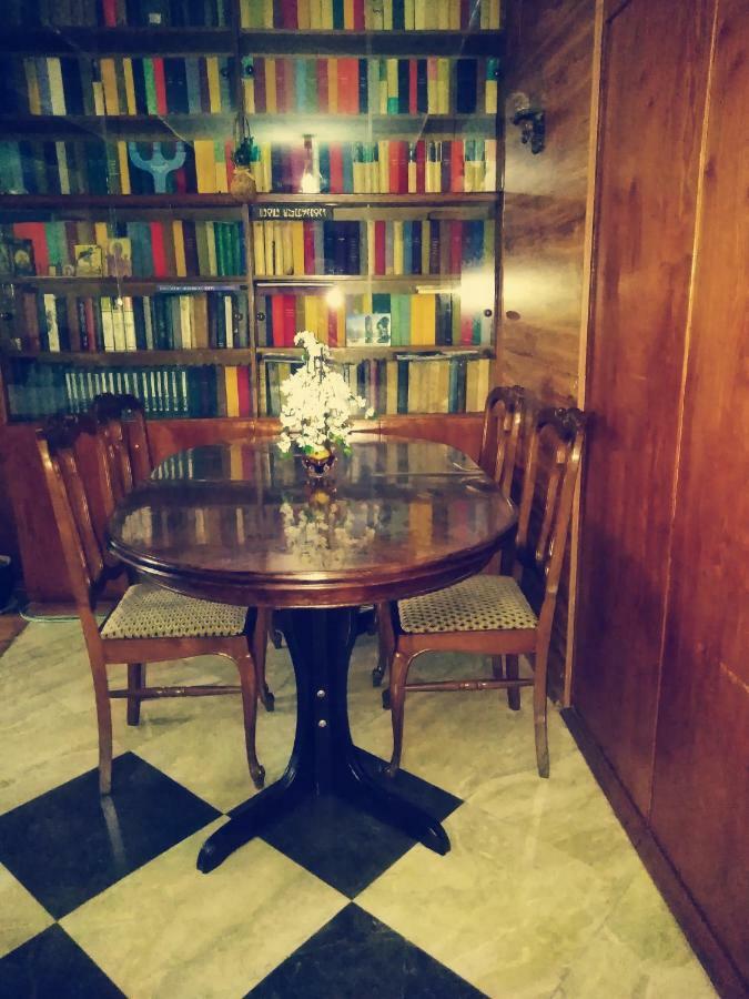 Apartment K. Gamsakhurdia St. Batumi Bagian luar foto